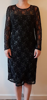 Sort blondekjole opgraderet – Black lace dress opgraded
